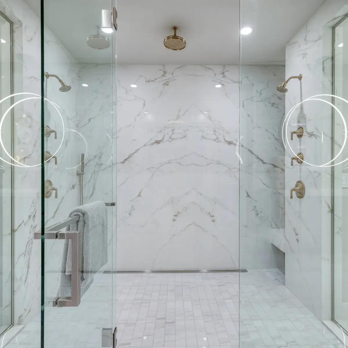 SkyVu 215 - Master Shower