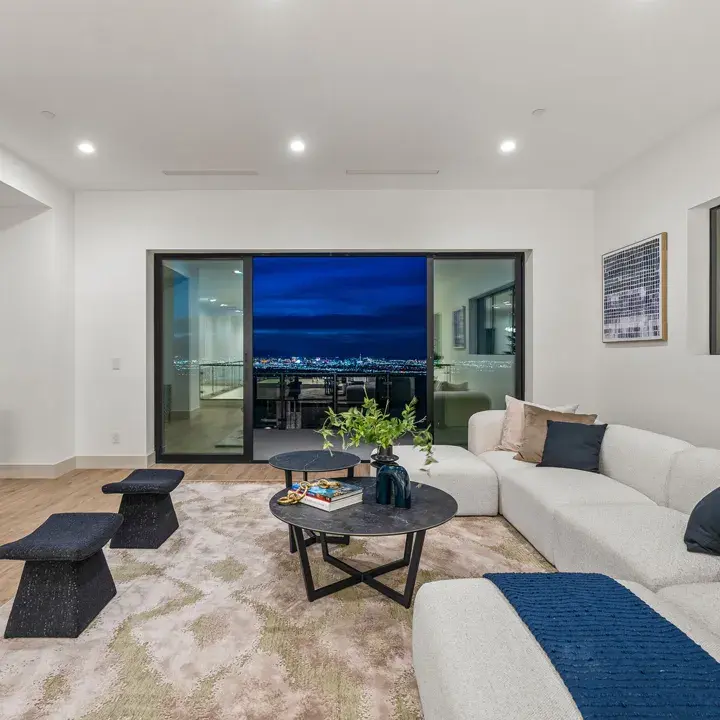 SkyVu Home 218 - Loft with View