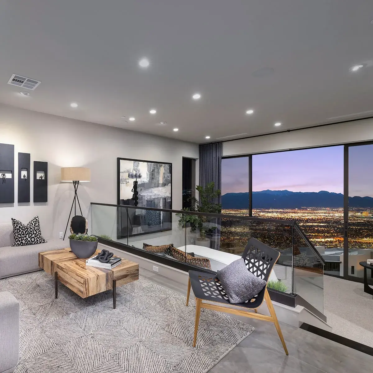 SkyVu Residence 2 - Penthouse Suite