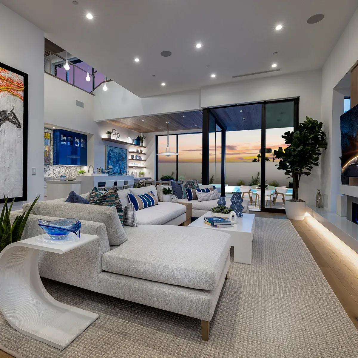 SkyVu Residence 1 - Great Room (Mobile)