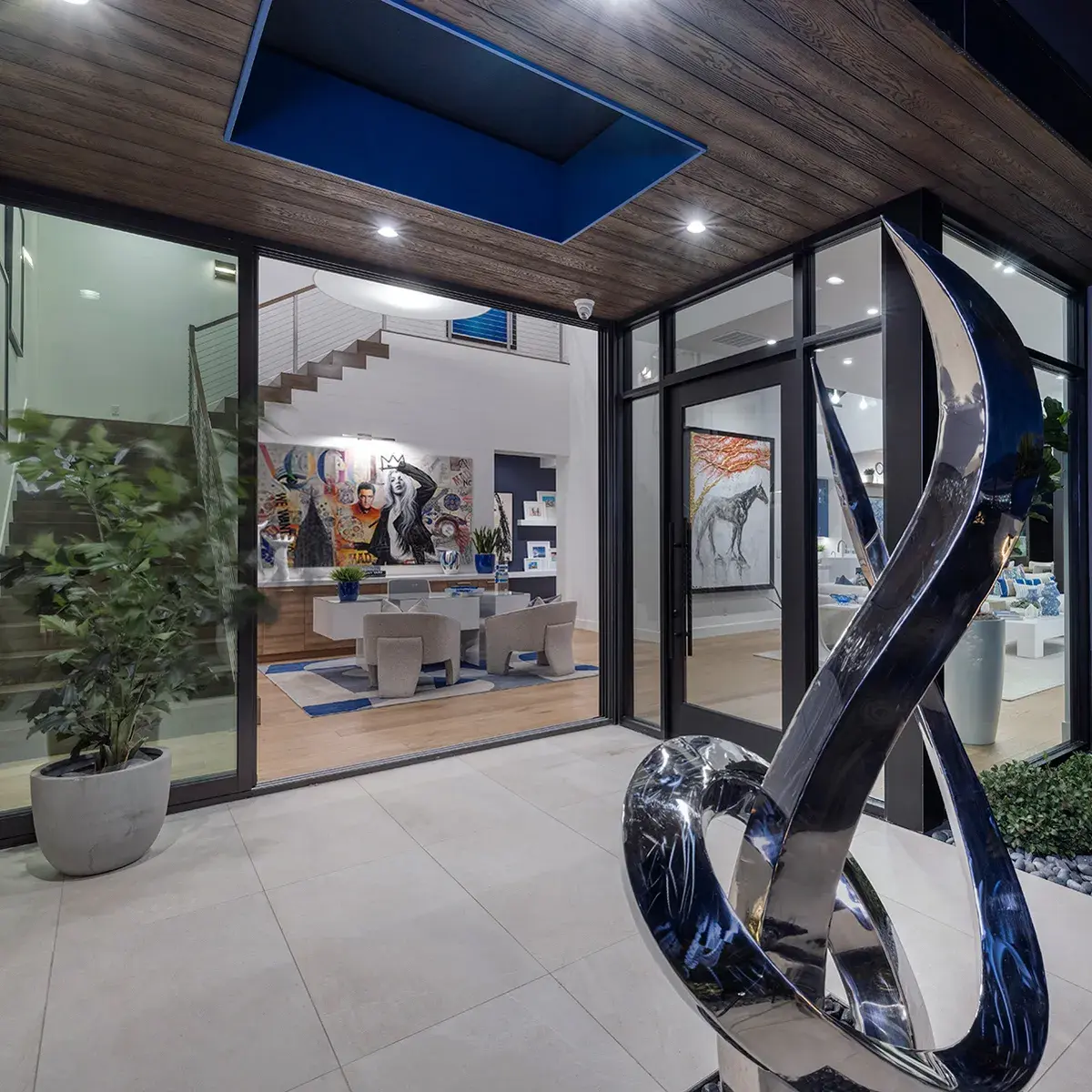 SkyVu Residence 1 - Foyer (Mobile)