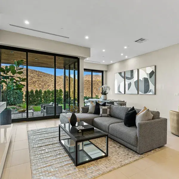 Vu Pointe Residence 2 Living Room