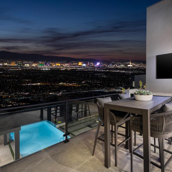 Custom Home 617 Overlook Rim Drive